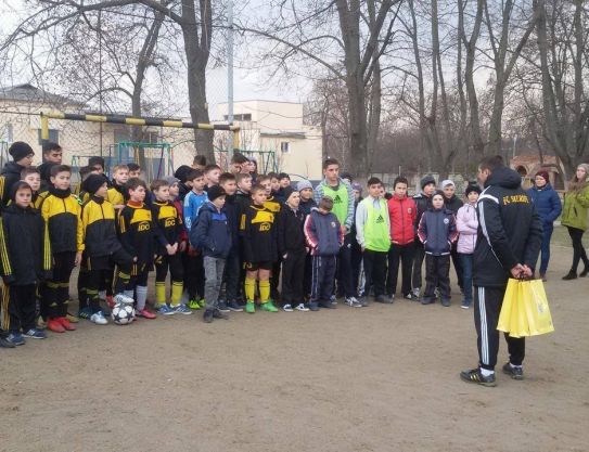 Match contre les enfants de l'orphelinat de Tiraspol