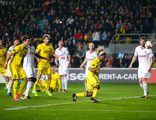 Home Cinéma: Ralentissement du Lokomotiv