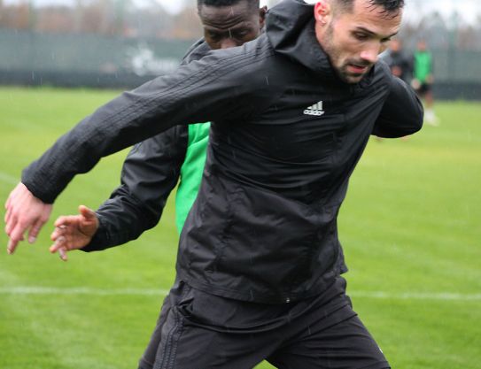 Journée pluvieuse avant le troisième match