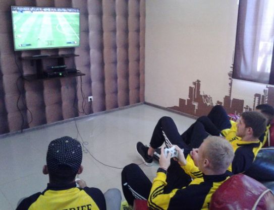 Les joueurs du “Sheriff” ont combattu en FIFA 15