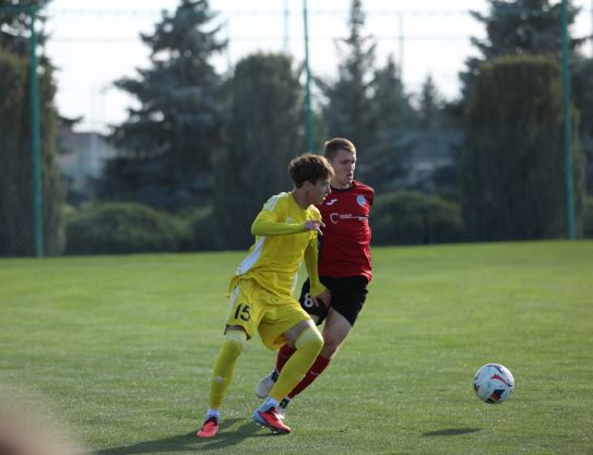 Ничья в 4-м туре