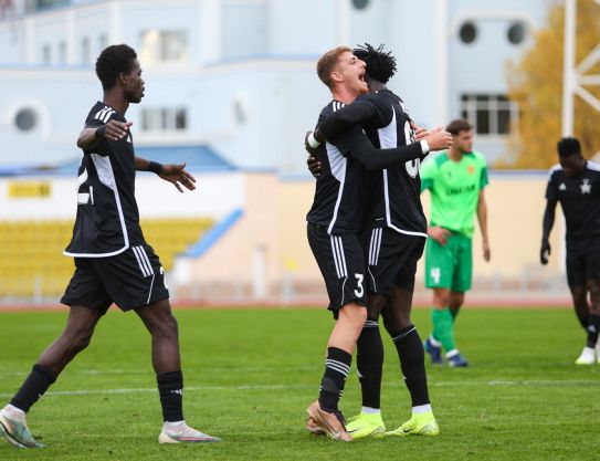 Trei goluri pe repriză Trei goluri pe repriză