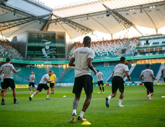 Entrenamiento en visperas del  juego con "Legia"