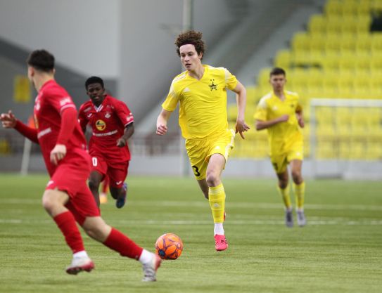 Уступили в серии пенальти