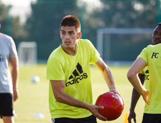 Vujadin Savic  recibe  felicitaciones