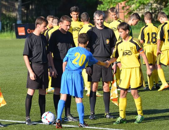 A los jovenes quedo jugar en la  Copa